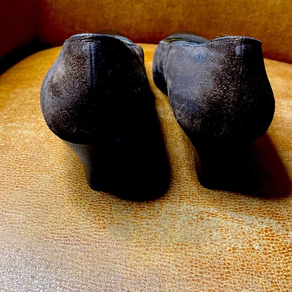 Salvatore Ferragamo Narrow Brown Suede Black Cap Toe Heels Pumps 10AA - Picture 6 of 8